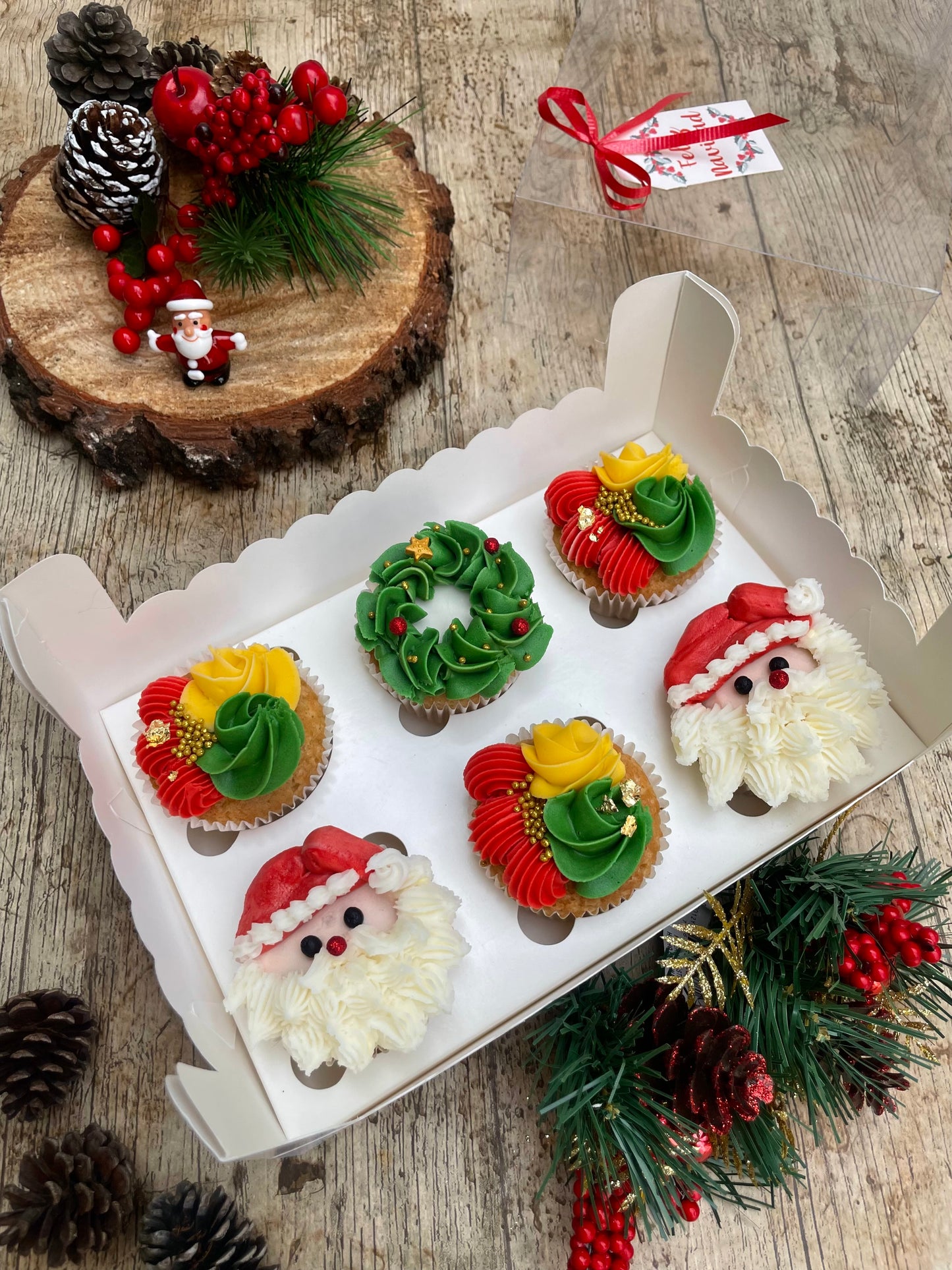 Cupcakes Santa